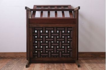 ヴィンテージ家具　北欧ビンテージ　ローズウッド材のシンプルな1人掛けアームソファ(1)