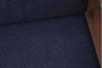 ヴィンテージ家具　北欧ビンテージ　ローズウッド材のシンプルな1人掛けアームソファ(2)