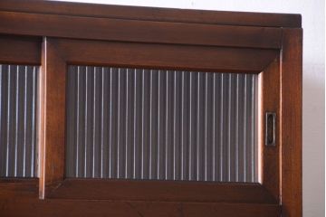 アンティーク家具　和製アンティーク　一本物　モールガラス入り!前面カバ材の縦型戸棚