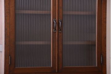 アンティーク家具　和製アンティーク　一本物　モールガラス入り!前面カバ材の縦型戸棚