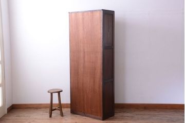 アンティーク家具　和製アンティーク　一本物　モールガラス入り!前面カバ材の縦型戸棚