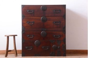 アンティーク家具　古民具・骨董　明治〜大正期　前面欅材のアンティーク重ね衣装箪笥