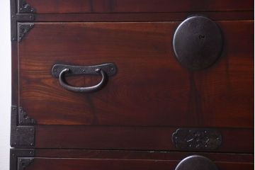 アンティーク家具　古民具・骨董　明治〜大正期　前面欅材のアンティーク重ね衣装箪笥