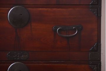 アンティーク家具　古民具・骨董　明治〜大正期　前面欅材のアンティーク重ね衣装箪笥