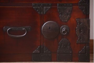 アンティーク家具　古民具・骨董　明治〜大正期　前面欅材のアンティーク重ね衣装箪笥