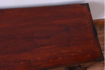 アンティーク家具　古民具・骨董　明治〜大正期　前面欅材のアンティーク重ね衣装箪笥