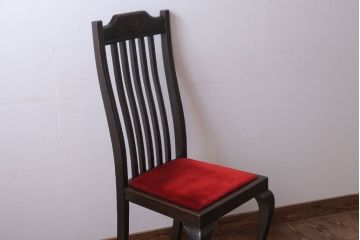 アンティーク家具　イギリスアンティーク　オーク材の優雅なチェア(椅子)