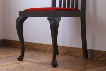 アンティーク家具　イギリスアンティーク　オーク材の優雅なチェア(椅子)