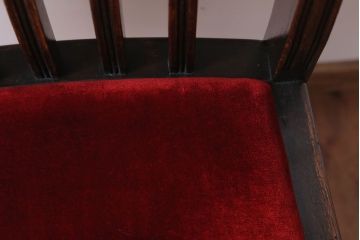 アンティーク家具　イギリスアンティーク　オーク材の優雅なチェア(椅子)