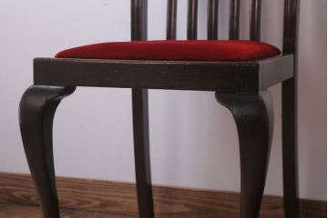 アンティーク家具　イギリスアンティーク　オーク材の優雅なチェア(椅子)