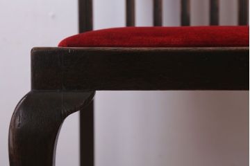 アンティーク家具　イギリスアンティーク　オーク材の優雅なチェア(椅子)