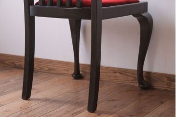 アンティーク家具　イギリスアンティーク　オーク材の優雅なチェア(椅子)