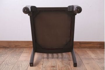 アンティーク家具　イギリスアンティーク　オーク材の優雅なチェア(椅子)