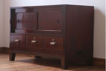 レトロ家具　昭和レトロ　角脚付きのシンプルなローボード