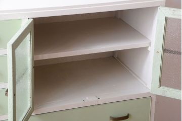 アンティーク家具　アンティーク　ダイヤガラス入り!かわいいペイントチェスト