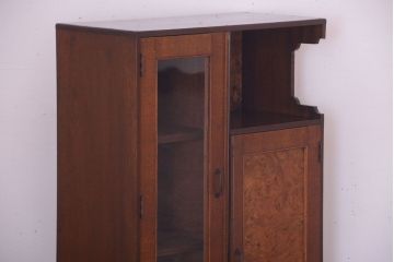 レトロ家具　昭和レトロ　古い木の小ぶりなアンティーク収納棚(下駄箱)