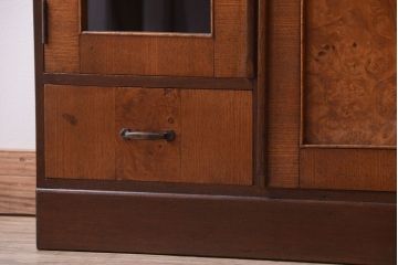 レトロ家具　昭和レトロ　古い木の小ぶりなアンティーク収納棚(下駄箱)