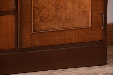 レトロ家具　昭和レトロ　古い木の小ぶりなアンティーク収納棚(下駄箱)