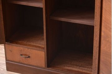 レトロ家具　昭和レトロ　古い木の小ぶりなアンティーク収納棚(下駄箱)