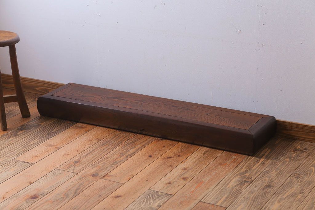 アンティーク家具　古民具・骨董　古い木製のアンティーク飾り台