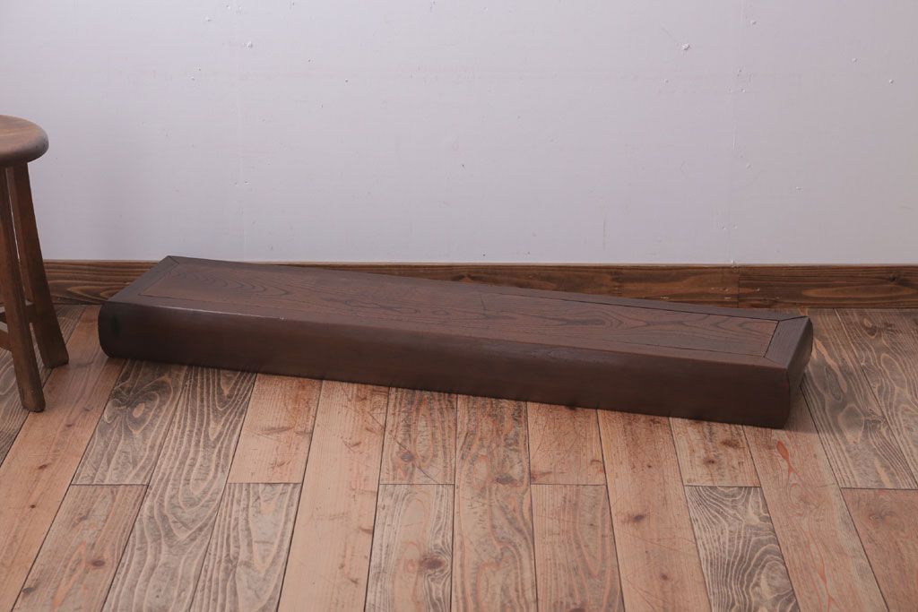 アンティーク家具　古民具・骨董　古い木製のアンティーク飾り台