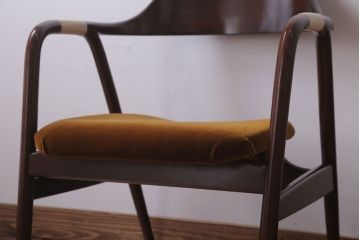 ヴィンテージ家具　ビンテージ　飛騨産業　EIGER(アイガー)シリーズ　アームチェア