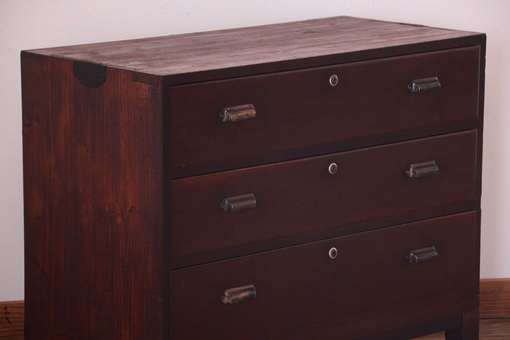 レトロ家具　昭和レトロ　前面欅材!角脚付きのシンプルなローチェスト(ローボード・衣装箪笥)(1)