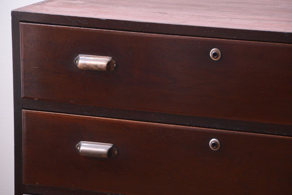 レトロ家具　昭和レトロ　前面欅材!角脚付きのシンプルなローチェスト(ローボード・衣装箪笥)(1)