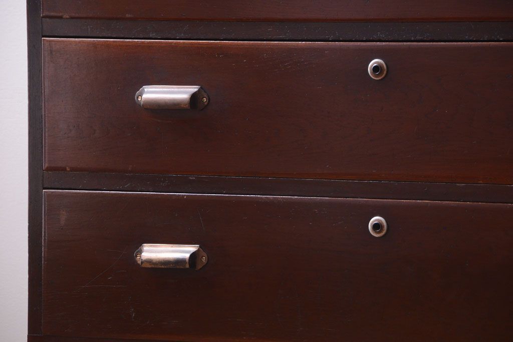 レトロ家具　昭和レトロ　前面欅材!角脚付きのシンプルなローチェスト(ローボード・衣装箪笥)(1)