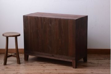 レトロ家具　昭和レトロ　前面欅材!角脚付きのシンプルなローチェスト(ローボード・衣装箪笥)(1)