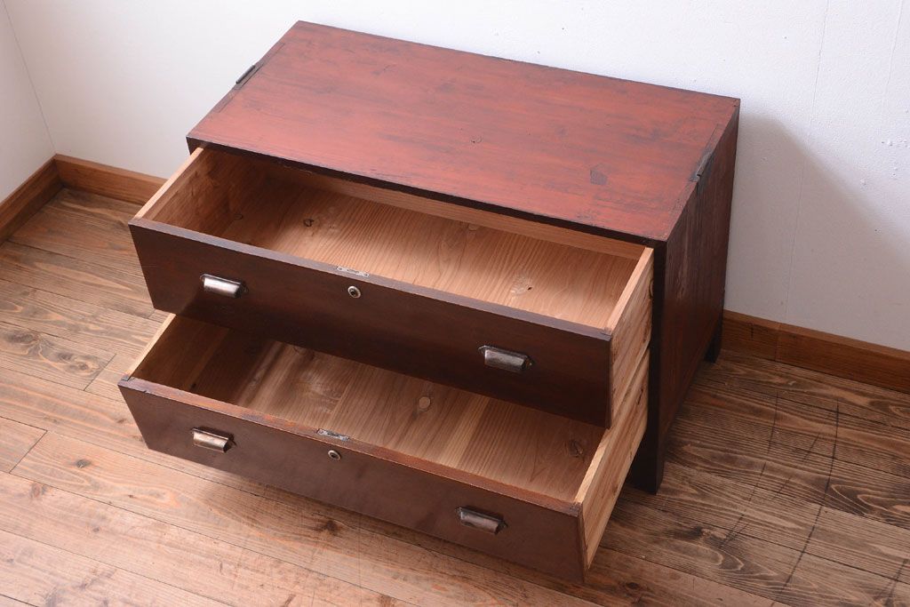 レトロ家具　昭和レトロ　前面欅材!角脚付きのシンプルなローチェスト(ローボード・衣装箪笥)(2)