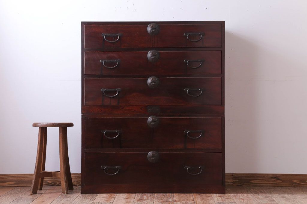 アンティーク家具　古民具・骨董　明治〜大正期　前面欅材!古い木製の重ね衣装箪笥