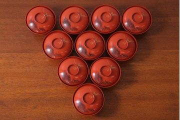 アンティーク 昭和三年　木製沈金蒔絵椀10客