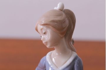アンティーク雑貨　リヤドロ(LLADRO) EVITA(エビータ)　傘と少女
