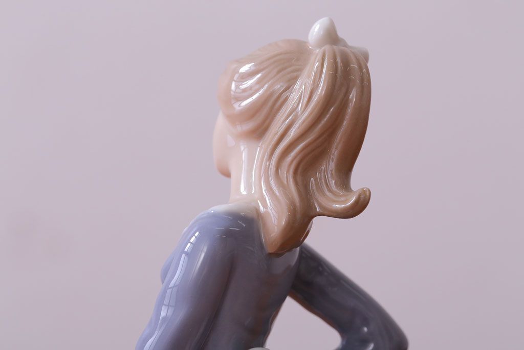 アンティーク雑貨　リヤドロ(LLADRO) EVITA(エビータ)　傘と少女