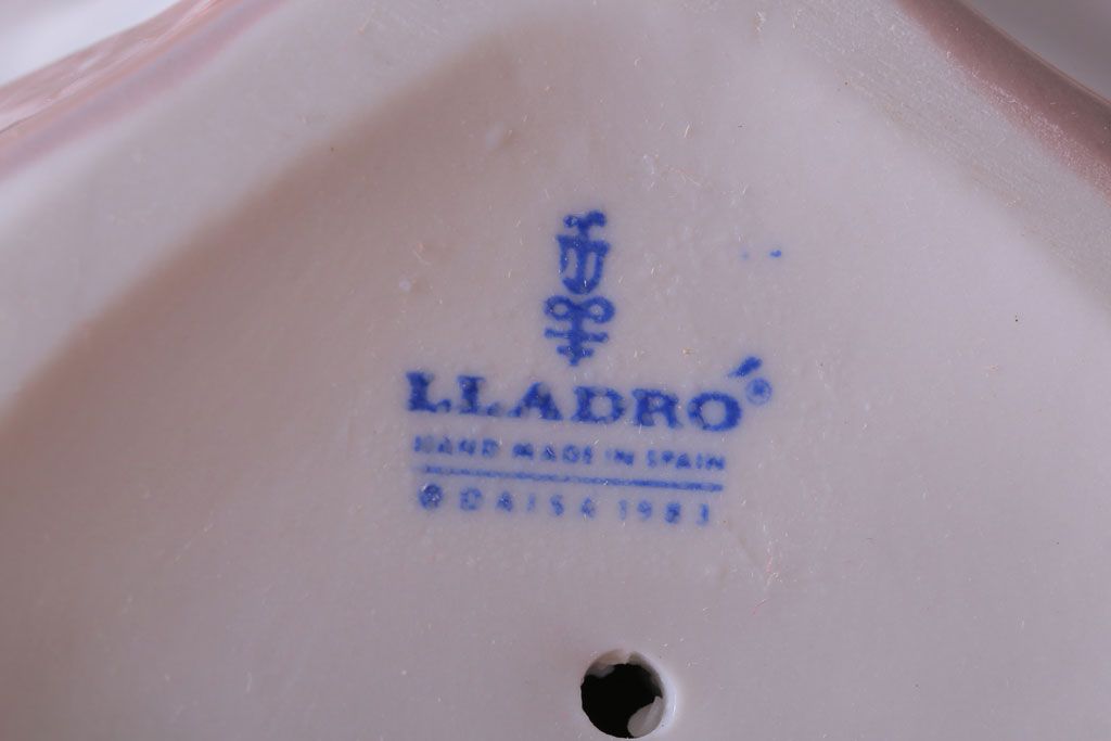 アンティーク雑貨　リヤドロ(LLADRO) EVITA(エビータ)　傘と少女