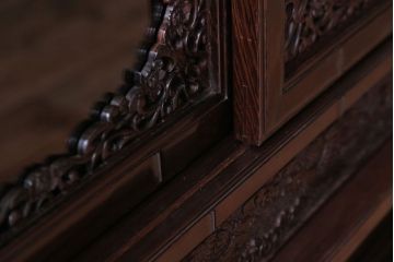 中古　民芸家具　最高級!彫刻が素晴らしい唐木サイドボード(収納棚)
