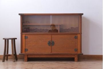 民芸家具　高級品!屋久杉材のサイドボード(飾り棚)
