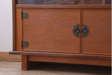民芸家具　高級品!屋久杉材のサイドボード(飾り棚)