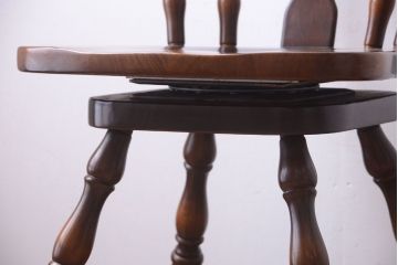 中古　飛騨産業　キツツキマーク　スティックバック回転椅子