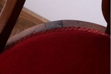 ヴィンテージ家具　イギリスビンテージ　透かし彫りが美しい木製チェア(1)