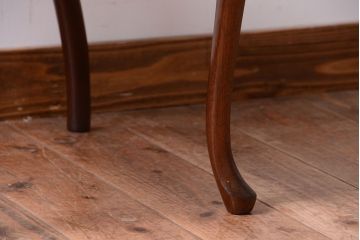 ヴィンテージ家具　 イギリスビンテージ　透かし彫りが美しい木製チェア(2)