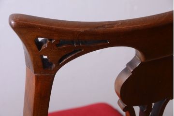 ヴィンテージ家具　 イギリスビンテージ　透かし彫りが美しい木製チェア(2)
