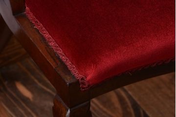 ヴィンテージ家具　イギリスビンテージ　透かし彫りが美しい木製椅子(1)