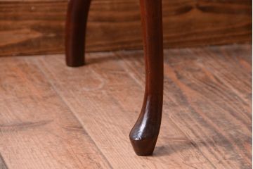 ヴィンテージ家具　イギリスビンテージ　透かし彫りが美しい木製椅子(2)