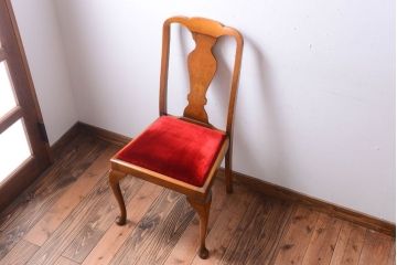 アンティーク家具　イギリスアンティーク　シンプルな木製チェア(1)