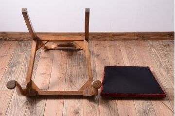 アンティーク家具　イギリスアンティーク　シンプルな木製チェア(1)