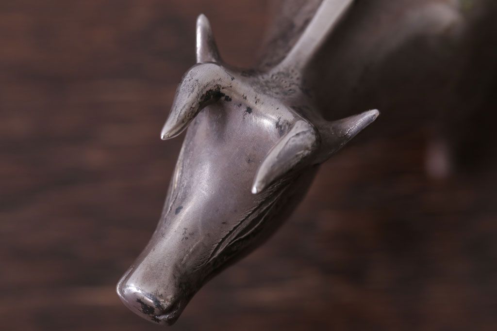 アンティーク雑貨　帖佐美行作　洋銀(銀900)製　「爽誘風想」　牛置物(オブジェ・オーナメント)