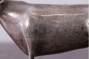 アンティーク雑貨　帖佐美行作　洋銀(銀900)製　「爽誘風想」　牛置物(オブジェ・オーナメント)