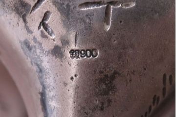 アンティーク雑貨　帖佐美行作　洋銀(銀900)製　「爽誘風想」　牛置物(オブジェ・オーナメント)